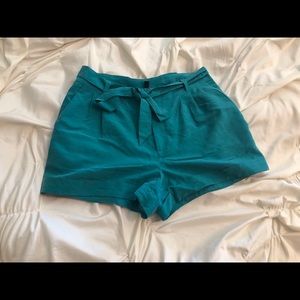 H&M Divided Women’s shorts with a tie.